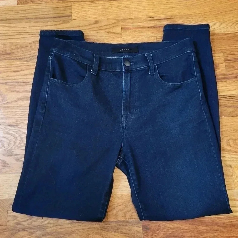 J Brand Mid-Rise Dark Wash Slimming Skinny Jeans(28)